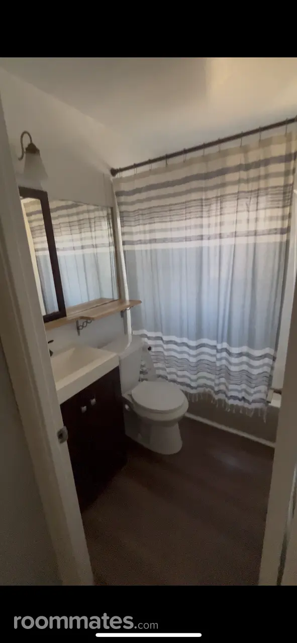 Profile photo 6 of 8