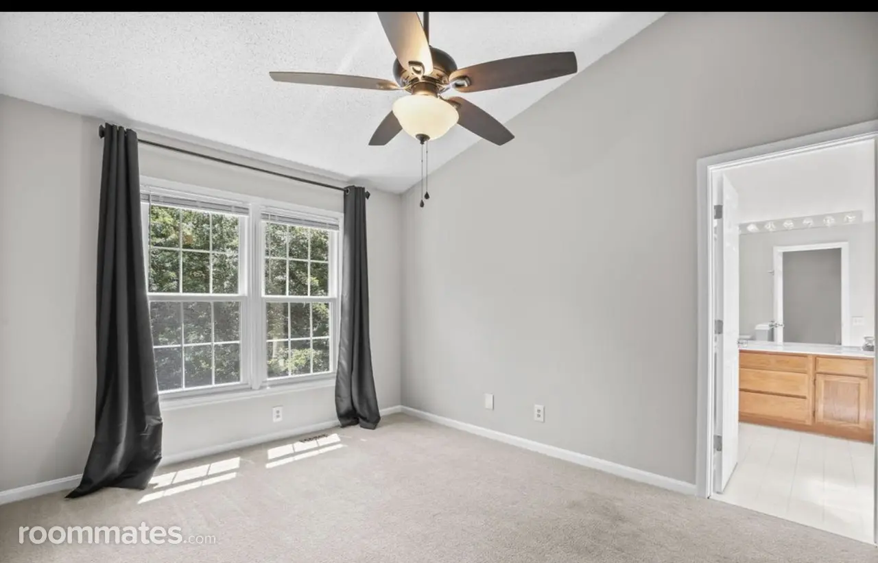 Profile photo 1 of 6