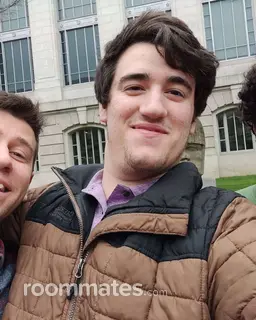 Roommate looking Grand Rapids, MI, $700