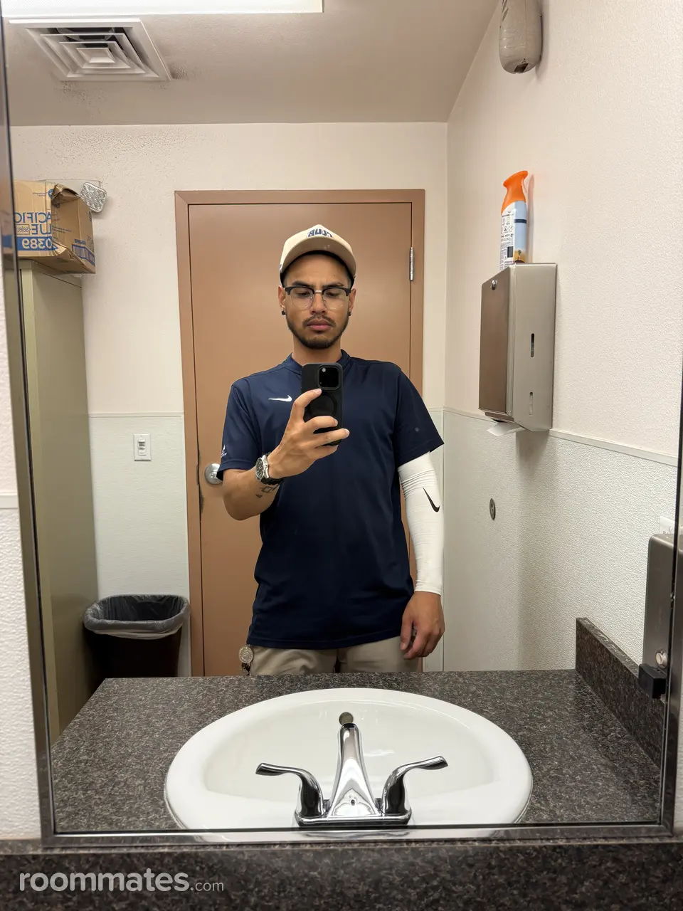 Profile photo 1 of 1