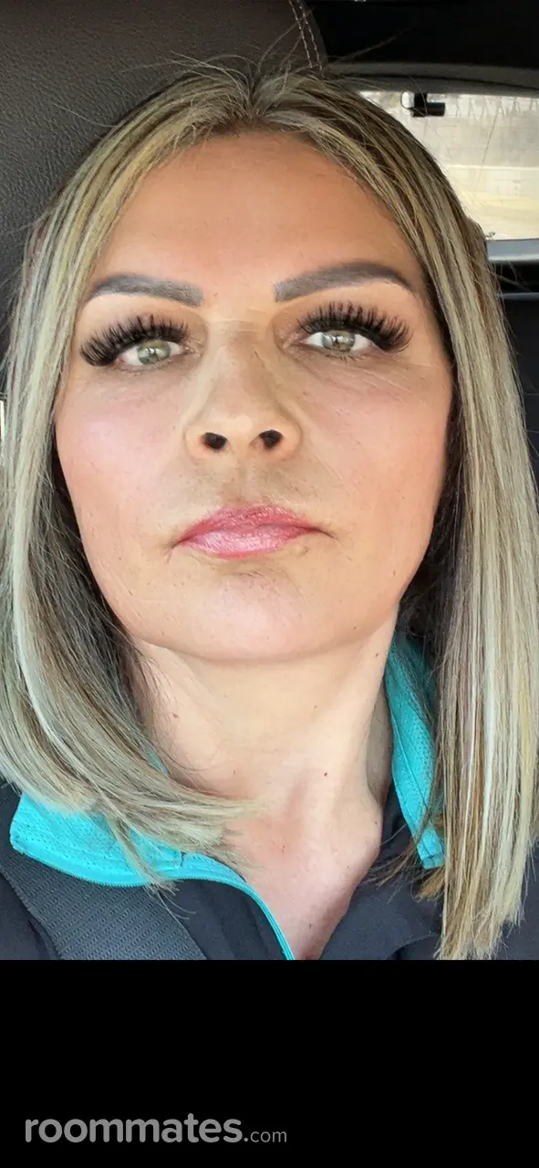 Profile photo 6 of 6