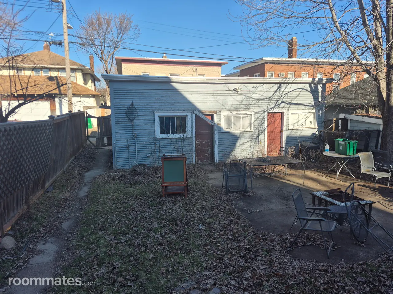 Profile photo 9 of 16