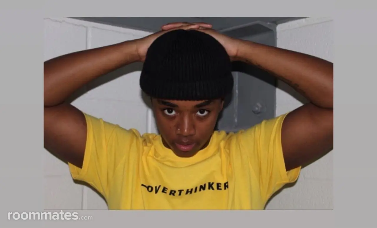 Profile photo 1 of 1