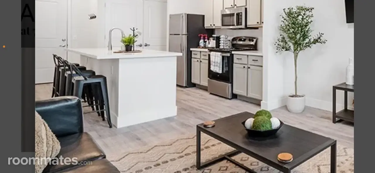 Profile photo 4 of 6