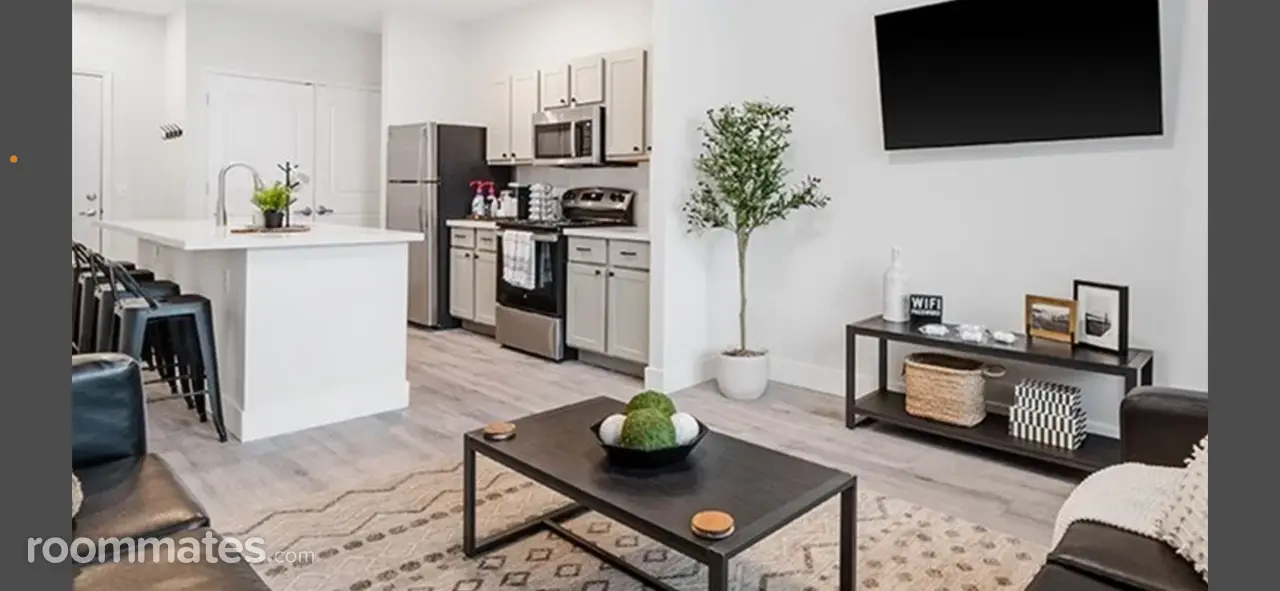 Profile photo 5 of 6