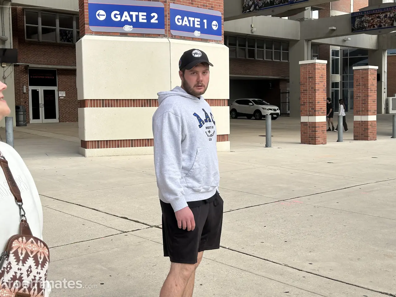 Profile photo 6 of 6