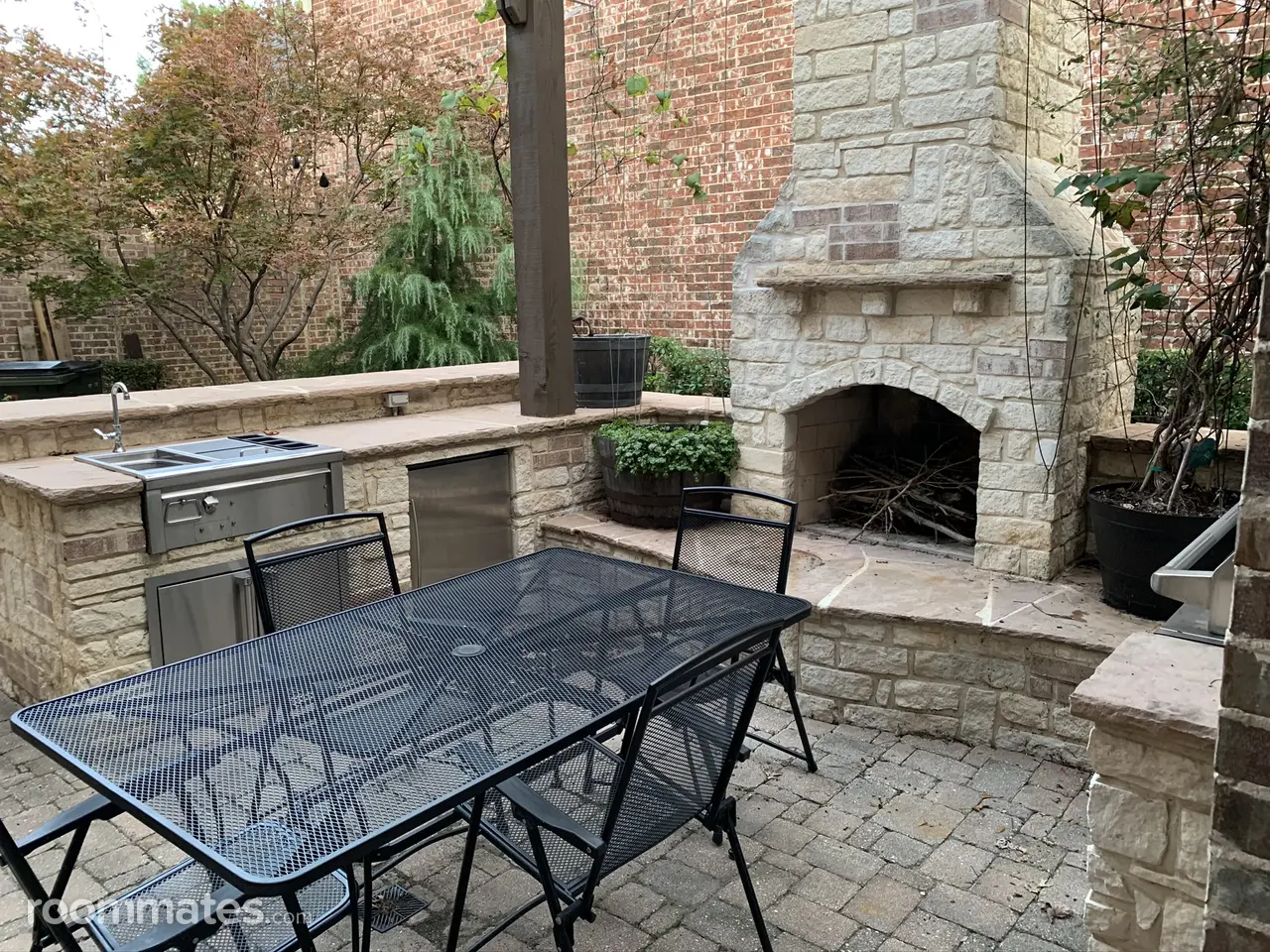 Profile photo 8 of 9