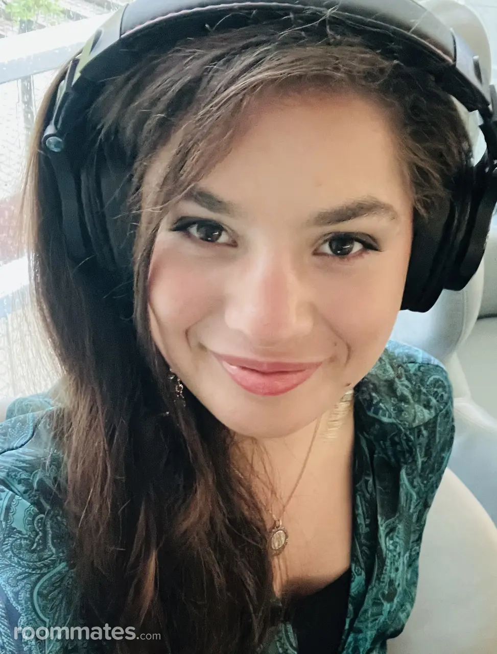 Profile photo 1 of 10