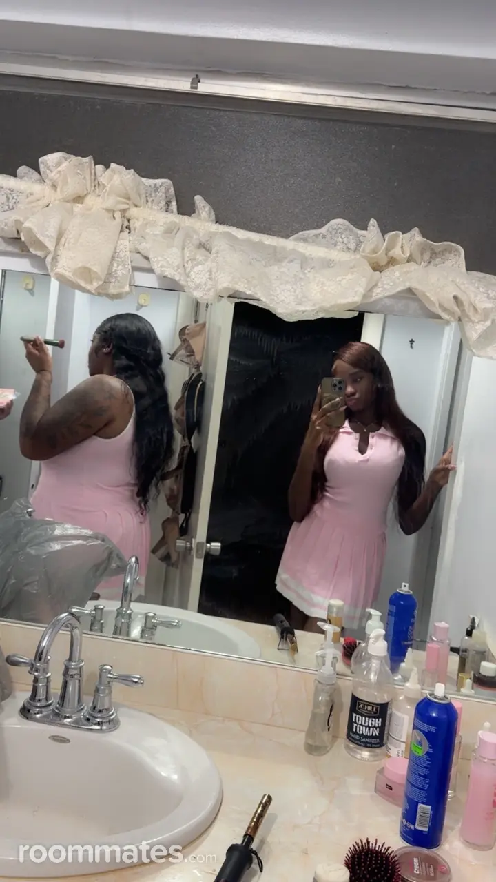 Profile photo 2 of 4