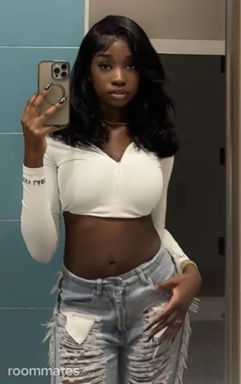 Profile photo 3 of 4