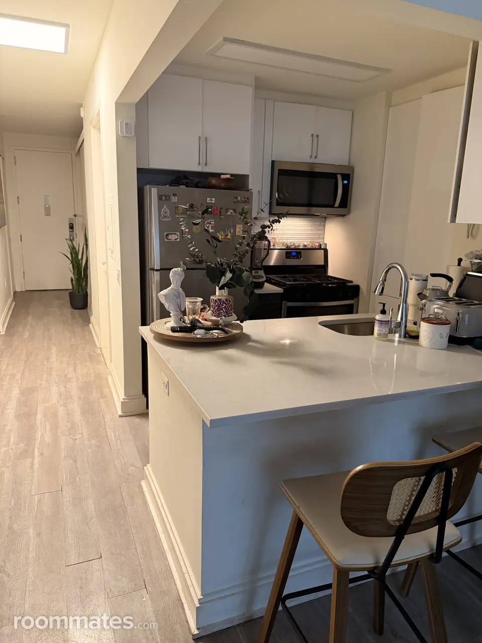 Profile photo 3 of 8