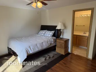 Room for rent in Vancouver, WA $1000, house