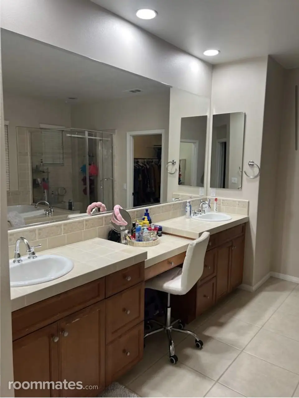 Profile photo 5 of 9