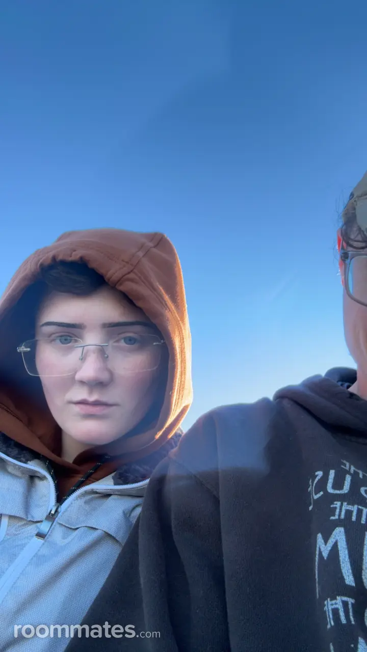 Profile photo 5 of 6