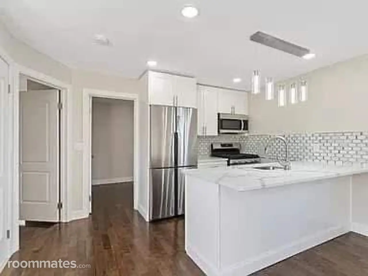 Profile photo 9 of 10