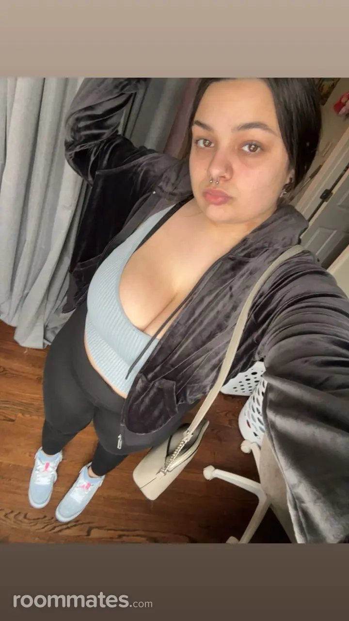 Profile photo 8 of 8