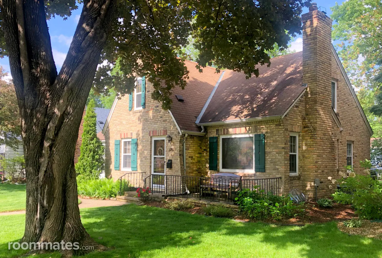 Profile photo 2 of 10