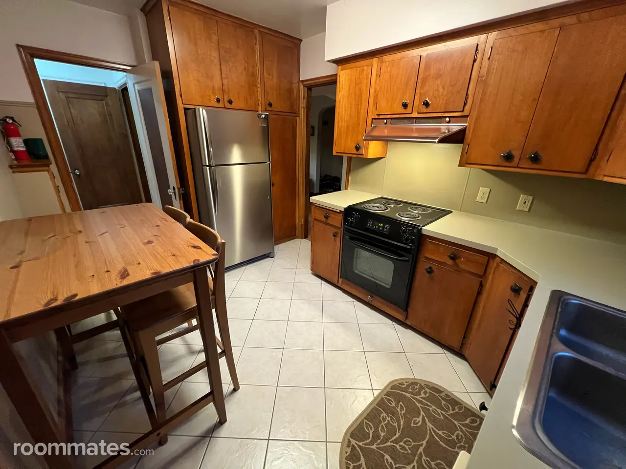 Profile photo 3 of 10