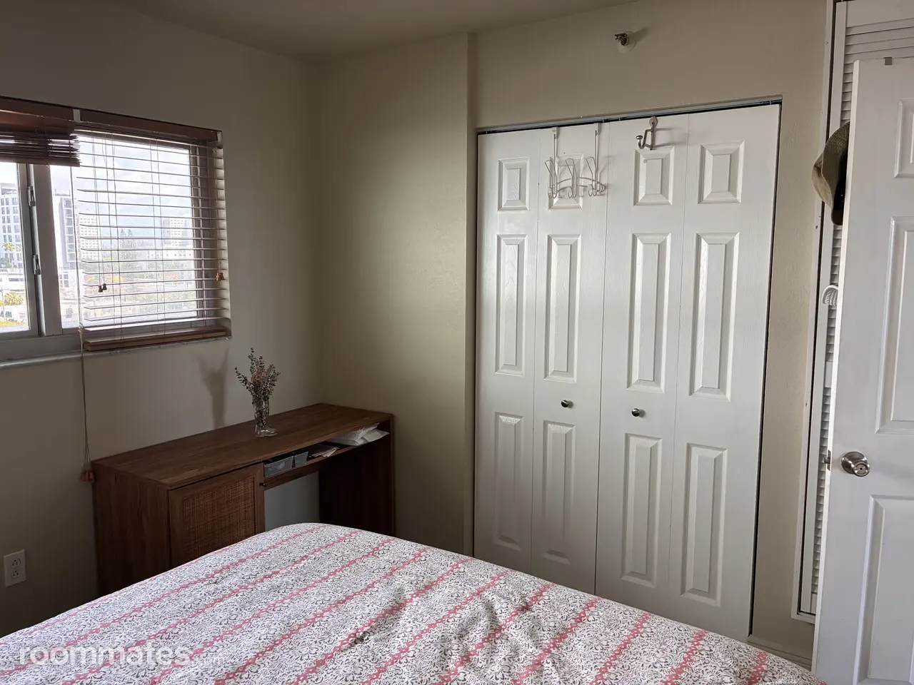 Profile photo 4 of 16