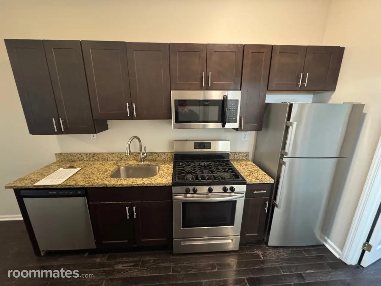 Profile photo 7 of 9