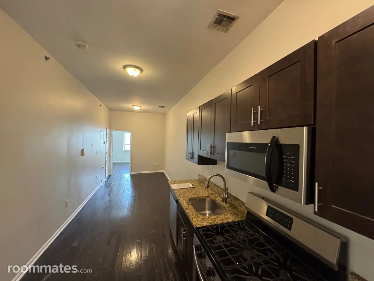 Profile photo 6 of 9