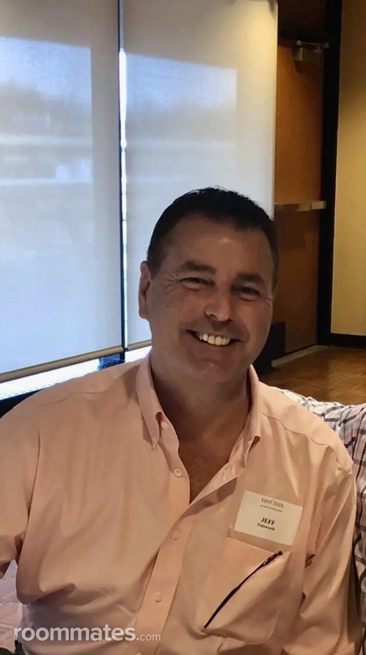 Profile photo 11 of 11