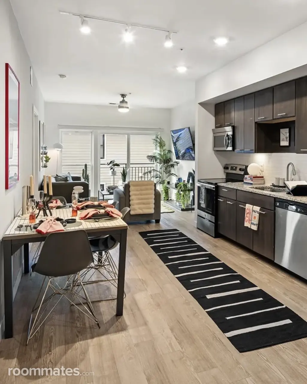 Profile photo 2 of 6