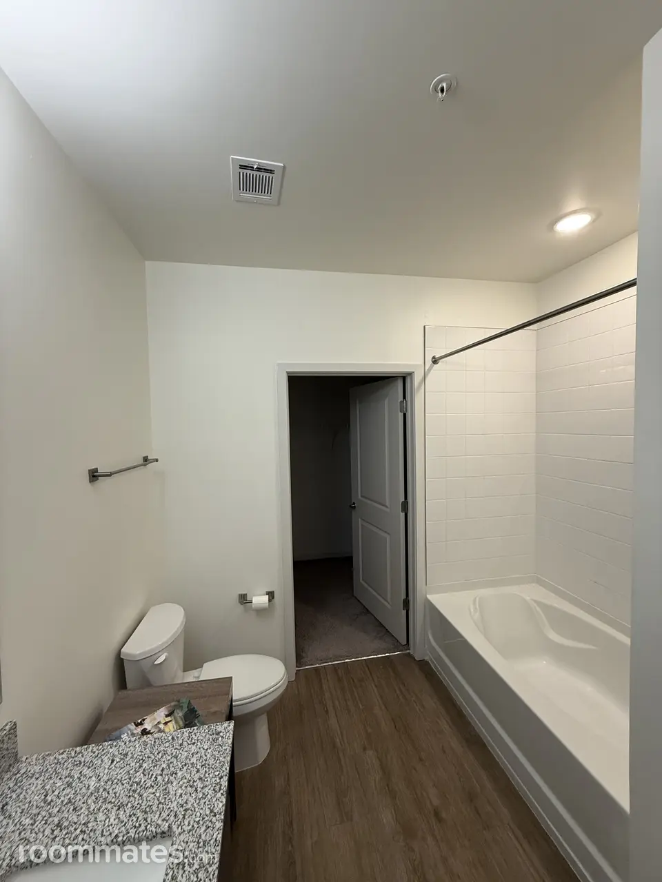 Profile photo 4 of 11