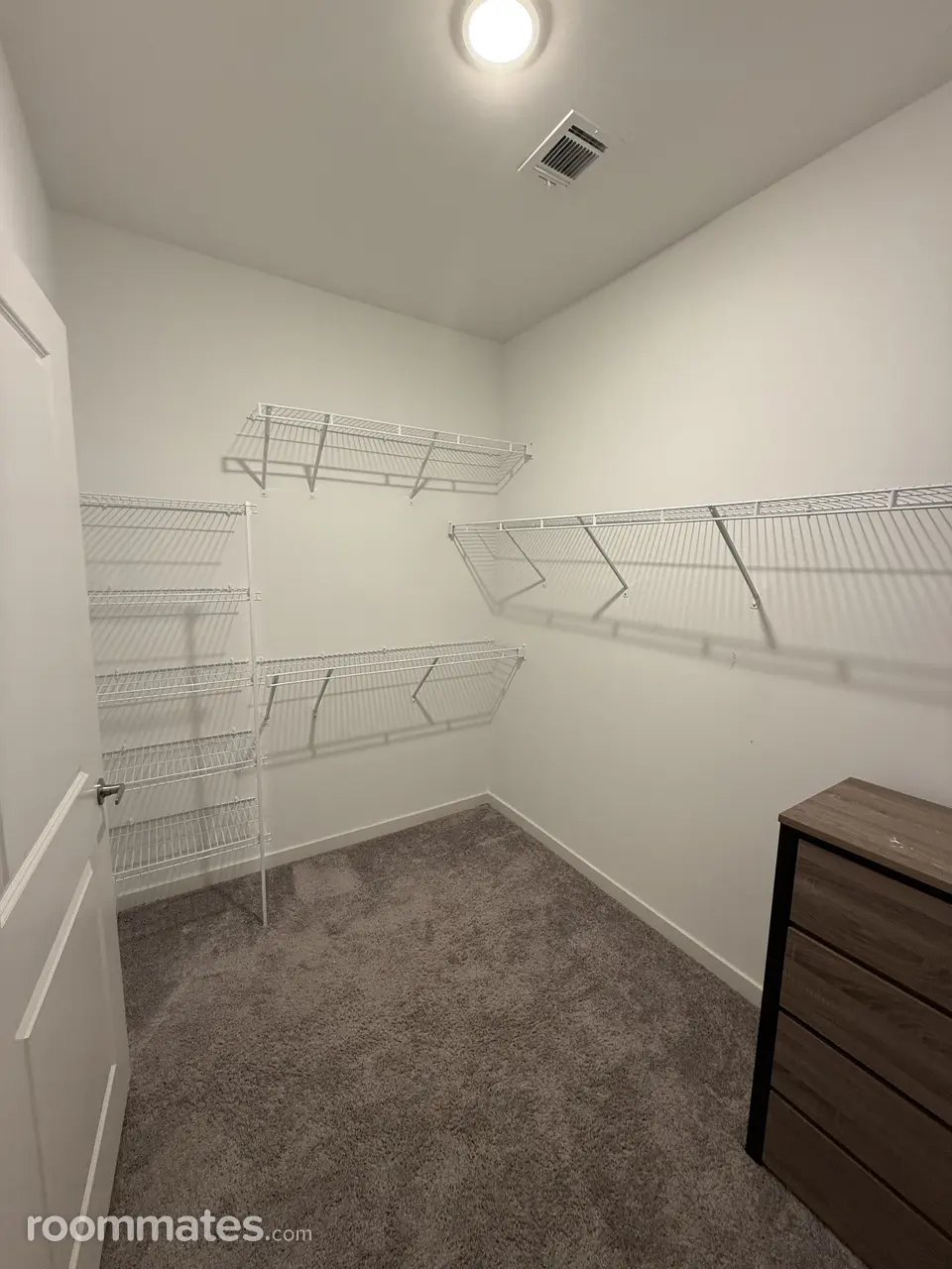 Profile photo 9 of 11