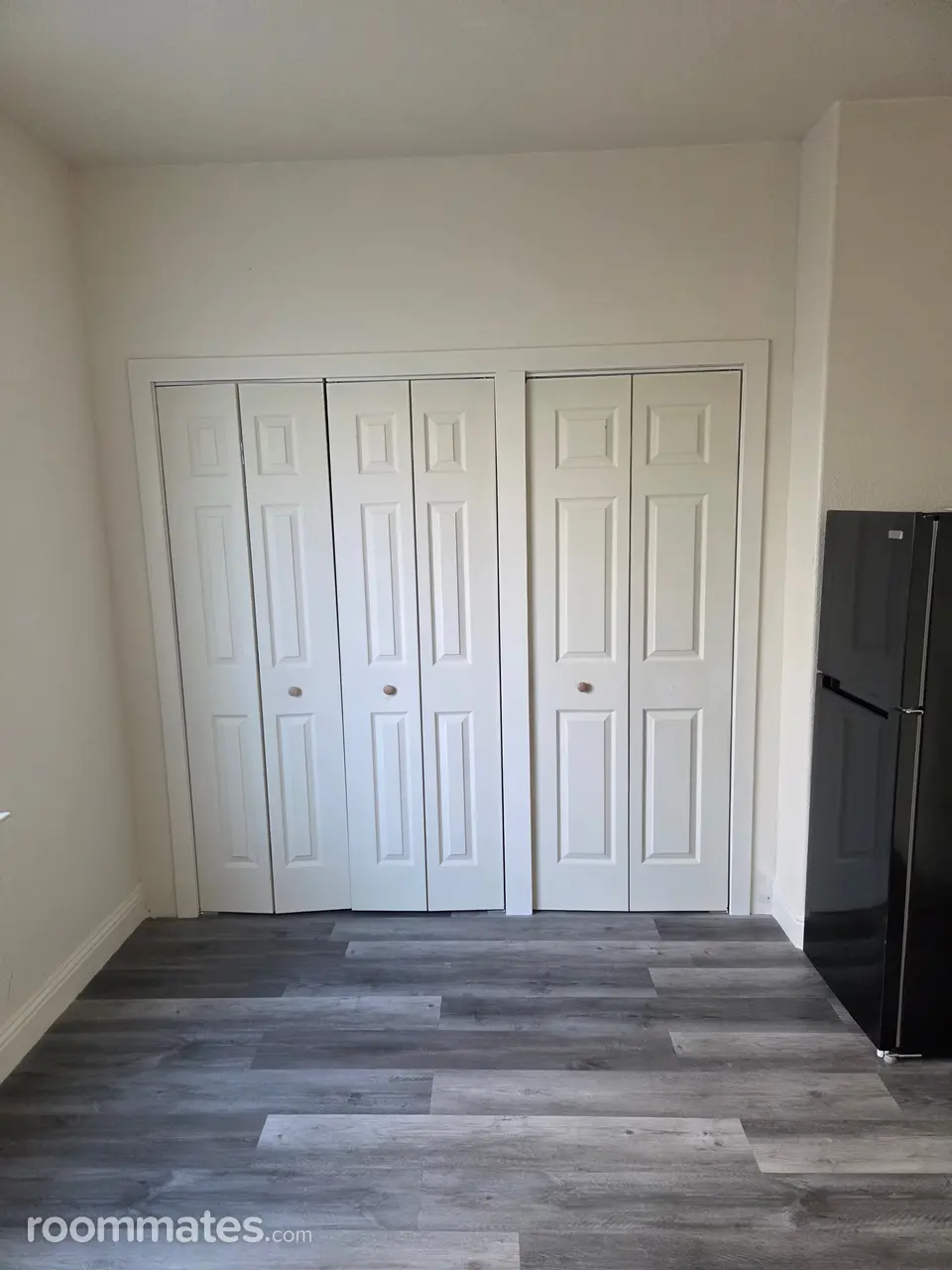 Profile photo 3 of 9