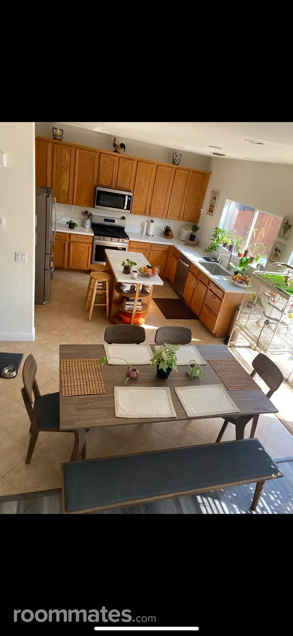 Profile photo 7 of 9