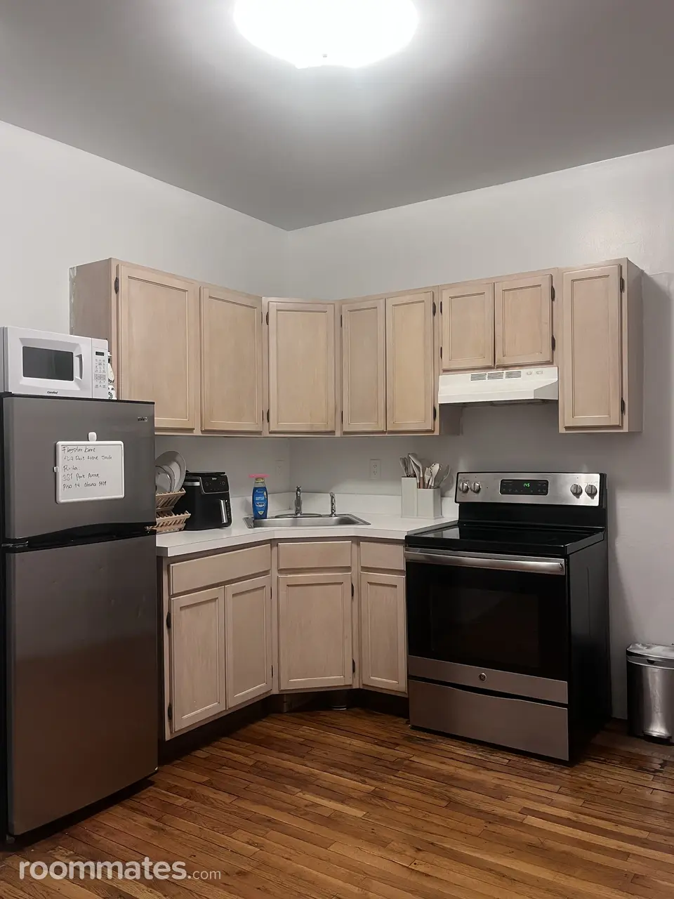 Profile photo 4 of 13