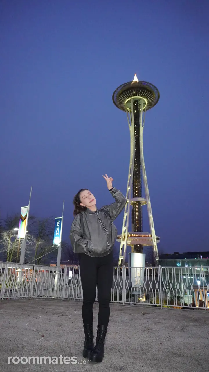 Profile photo 12 of 13