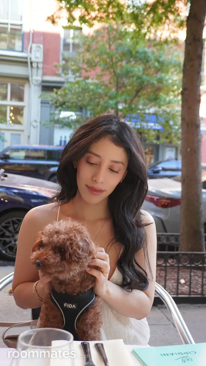 Profile photo 13 of 13