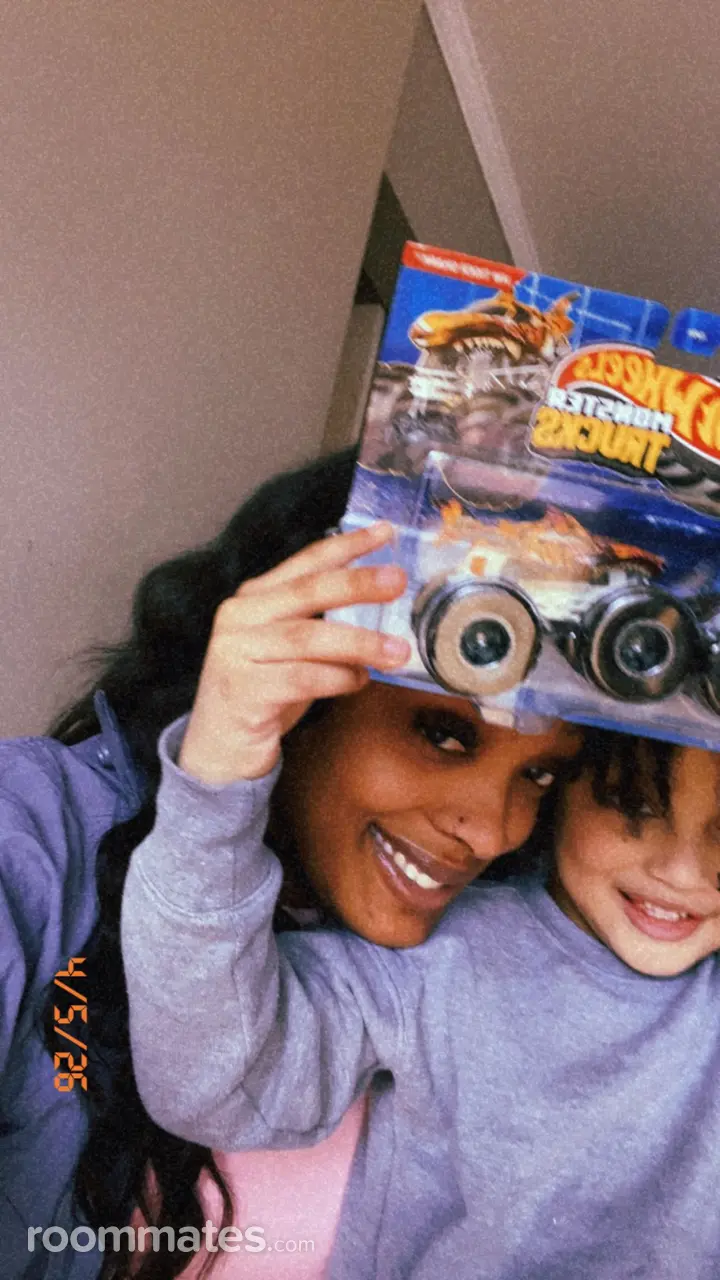 Profile photo 1 of 1