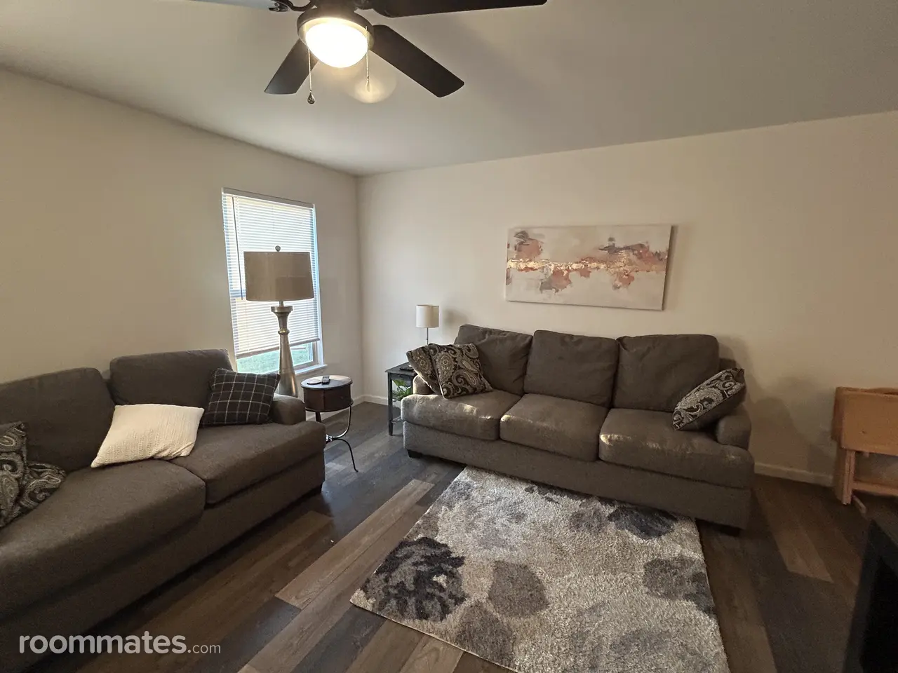 Profile photo 3 of 7