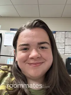 Roommate looking Chester, PA, $1000