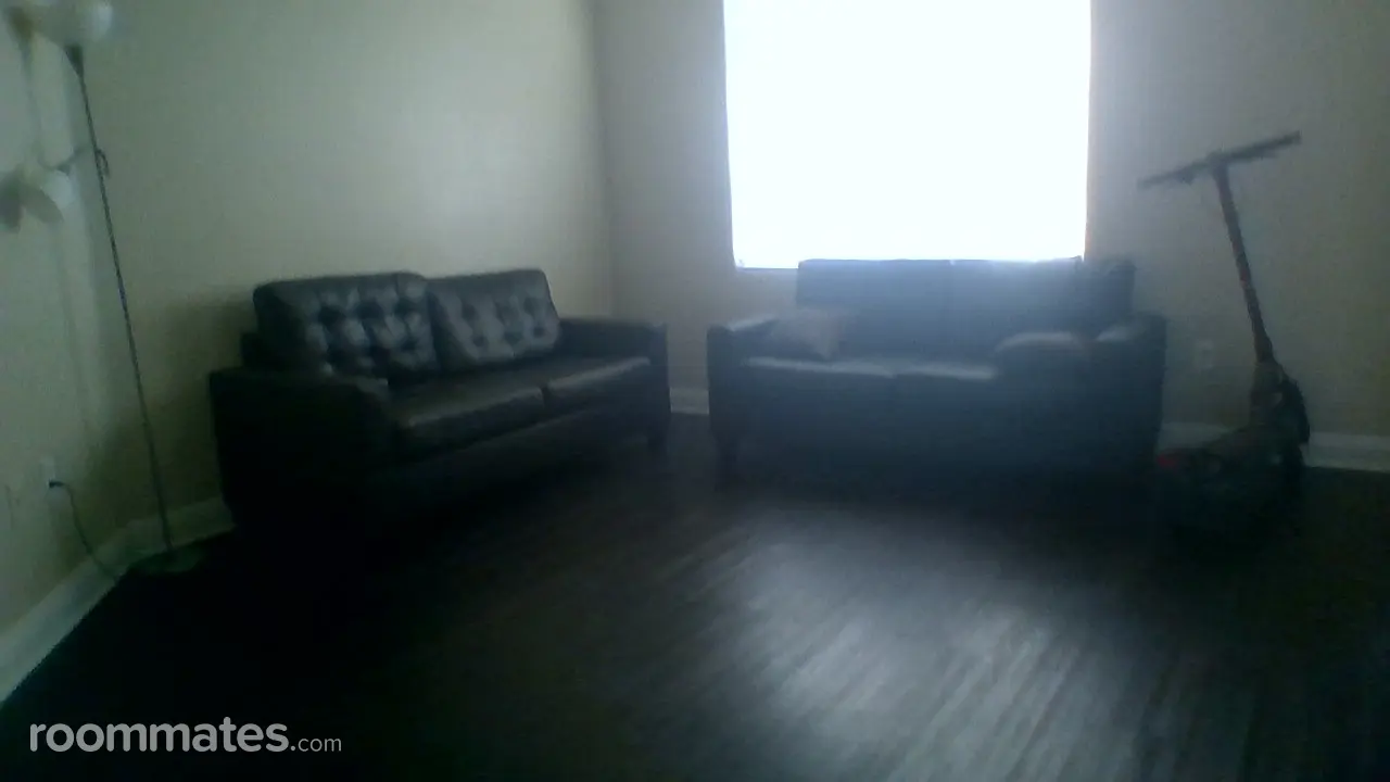 Profile photo 8 of 10