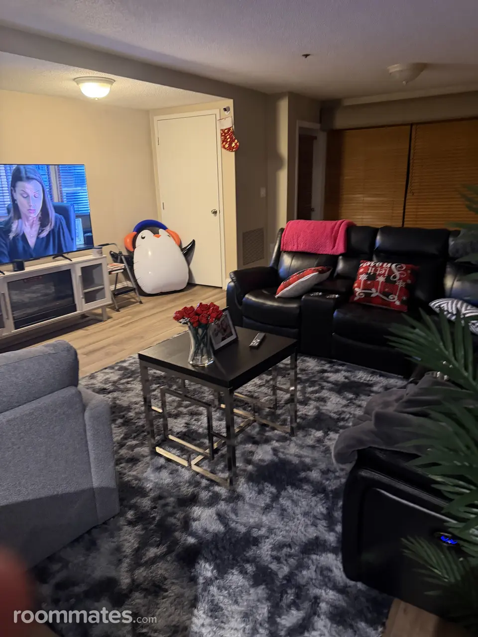 Profile photo 3 of 6