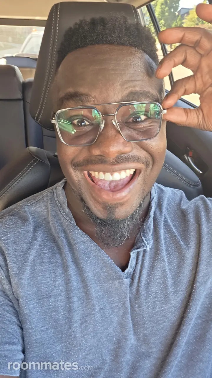 Profile photo 1 of 1