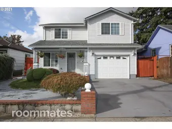 Room for rent in Portland, OR $680, house