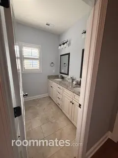 Room for rent in Huntersville, NC $1200, house