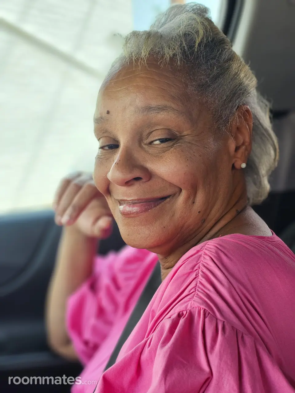 Profile photo 1 of 1