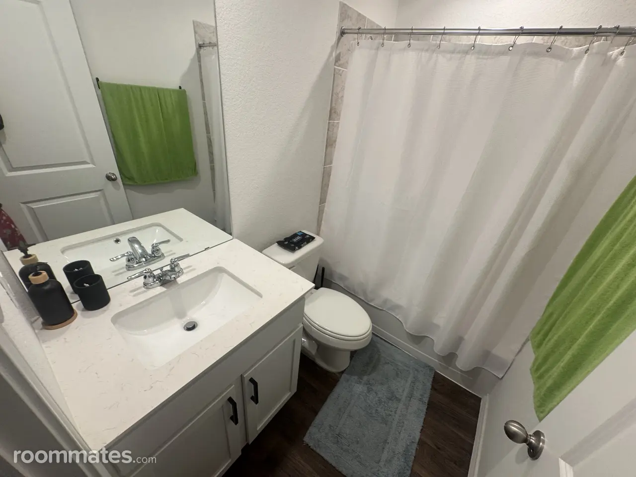 Profile photo 6 of 9