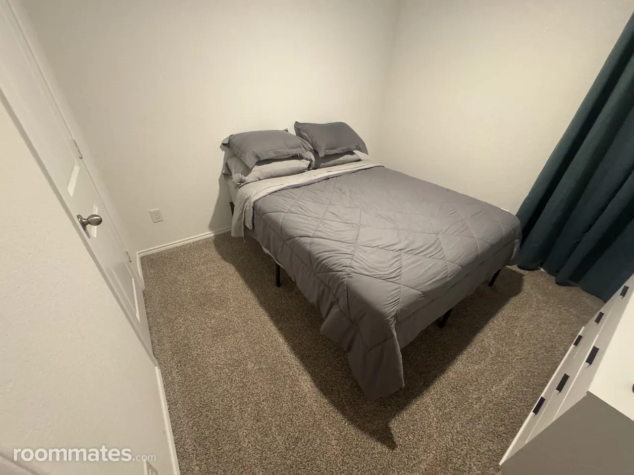 Profile photo 4 of 9