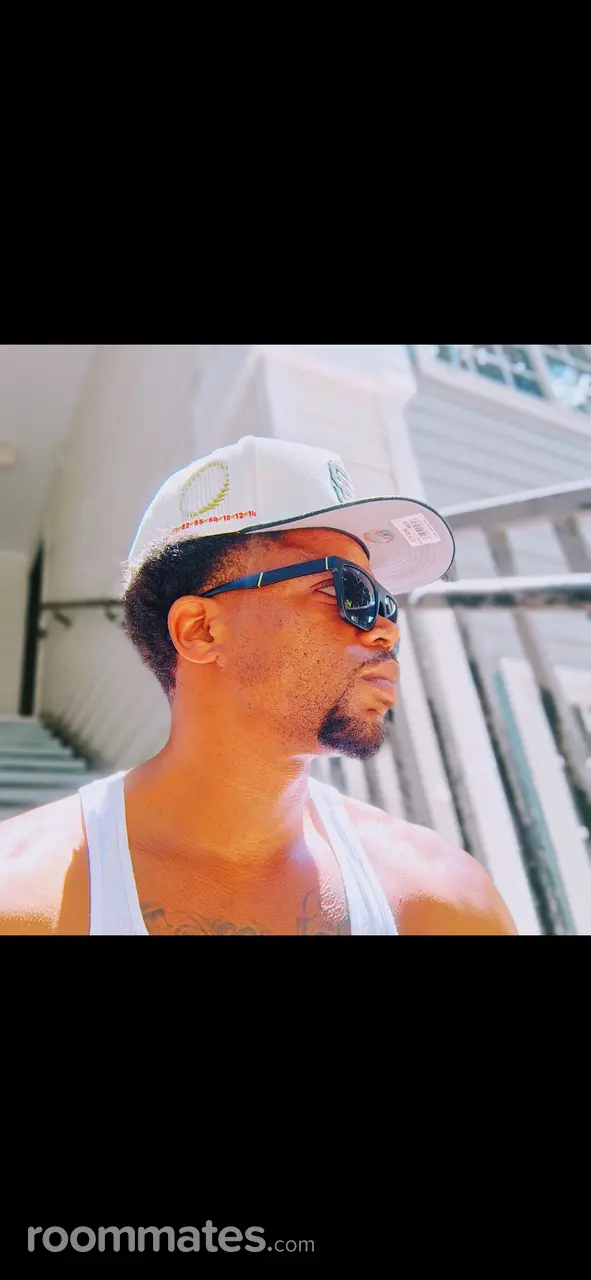 Profile photo 1 of 1