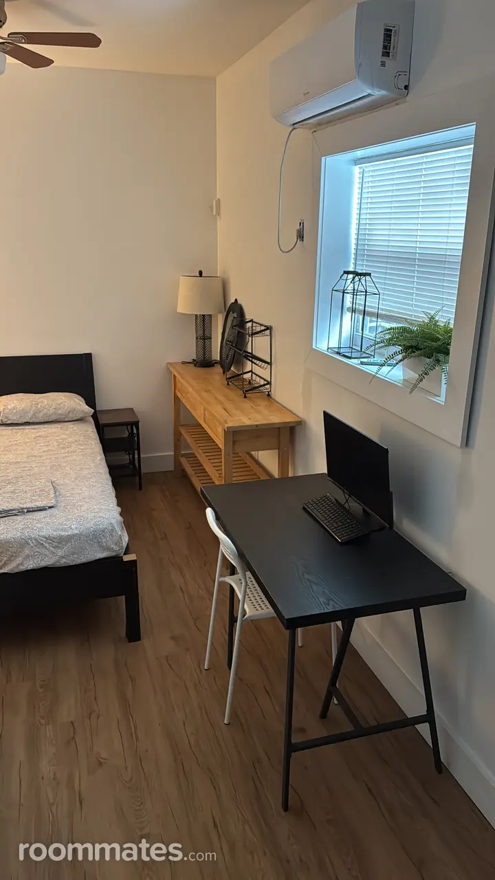 Profile photo 2 of 5