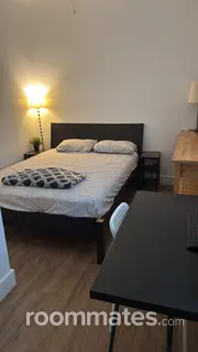 Room for rent in Miami, FL $1300, house