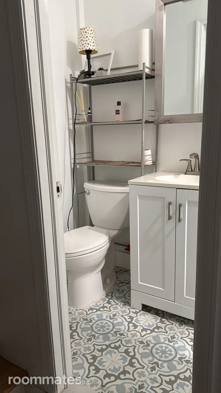 Profile photo 4 of 5