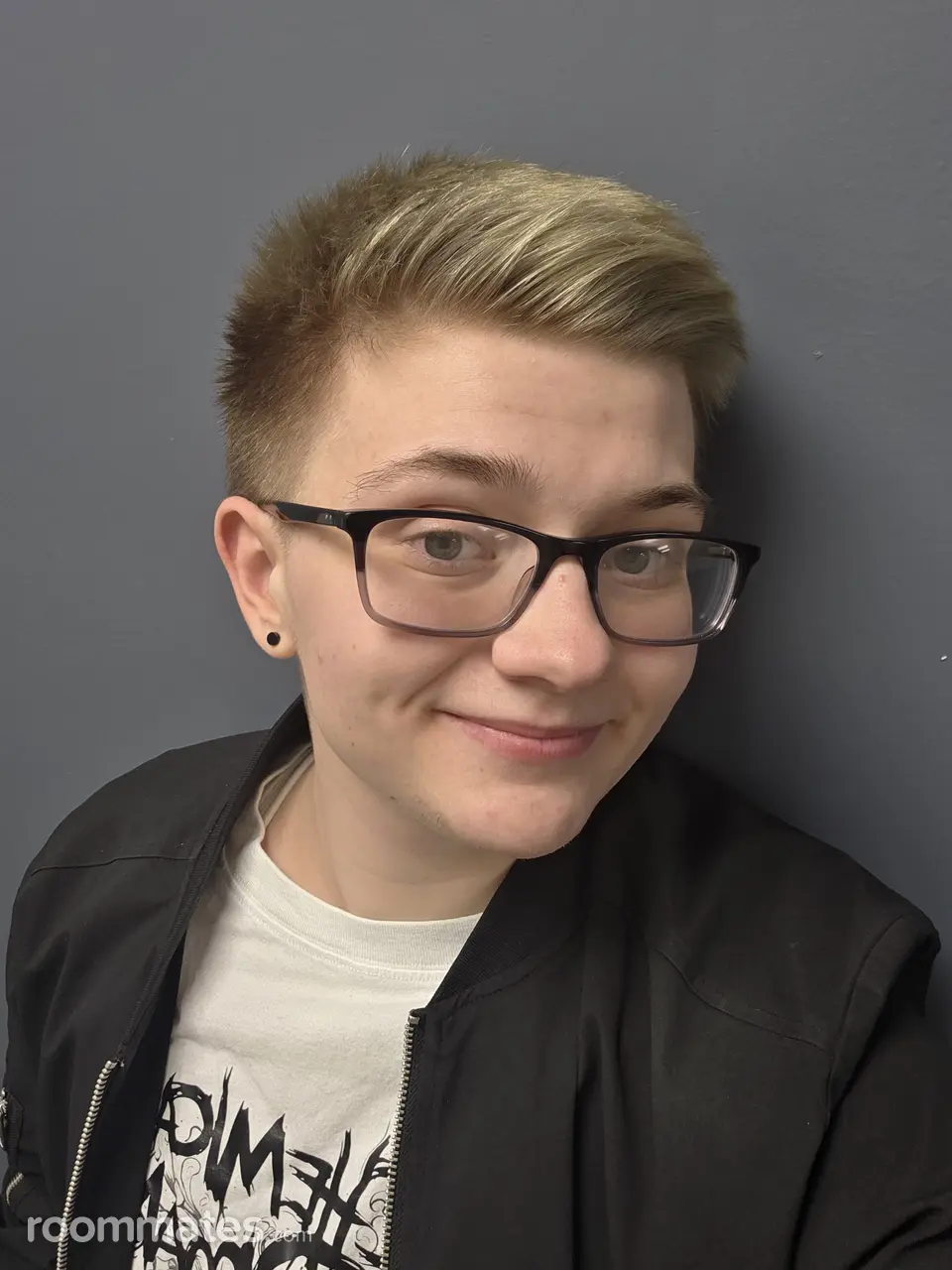 Profile photo 1 of 1